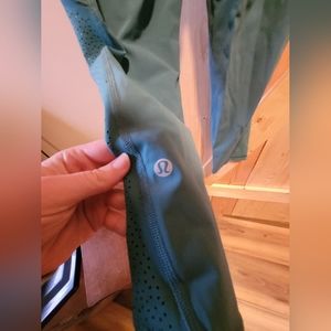 Lululemon Ready to Race Crop